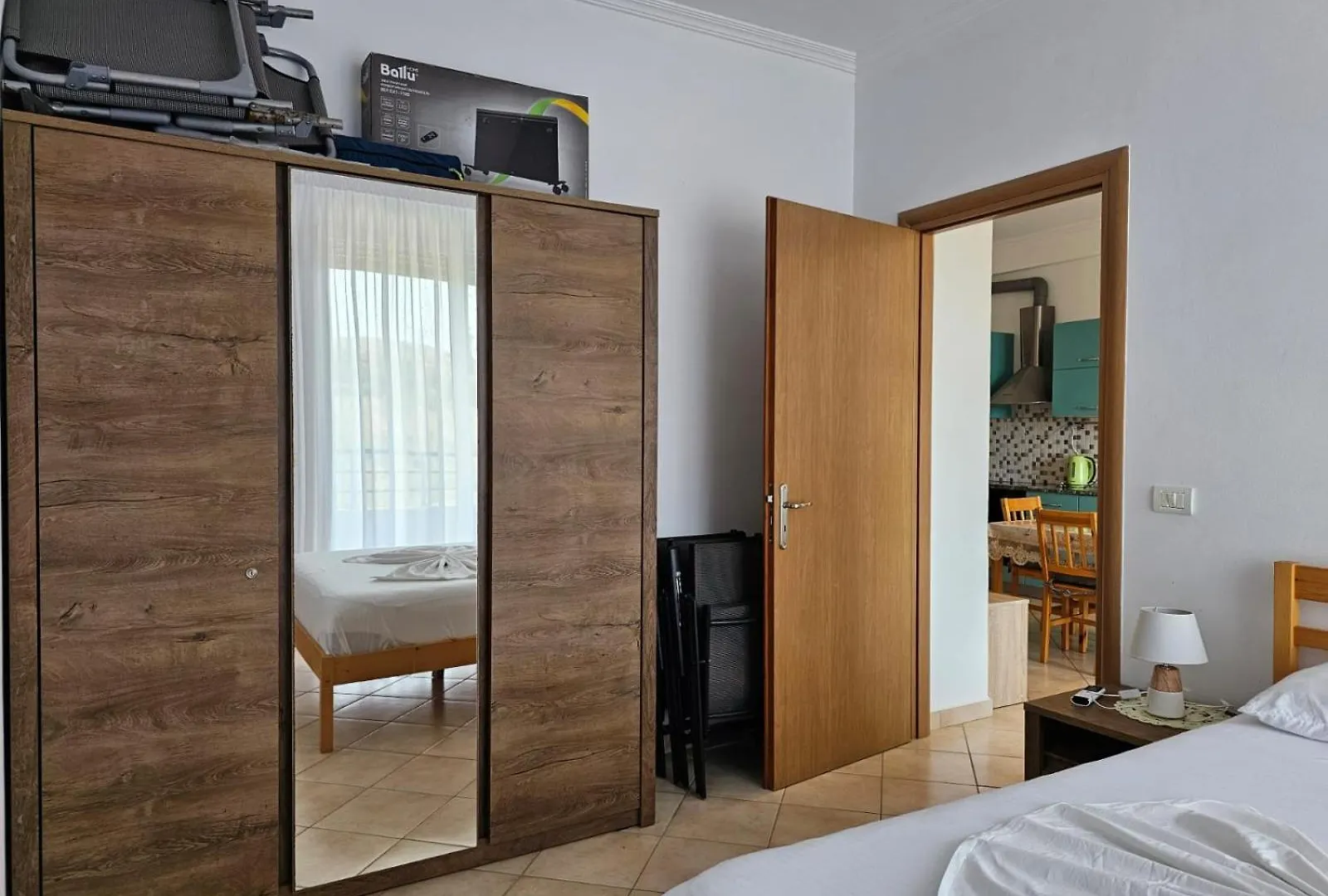 Aleks Apartement Sarandë アパート