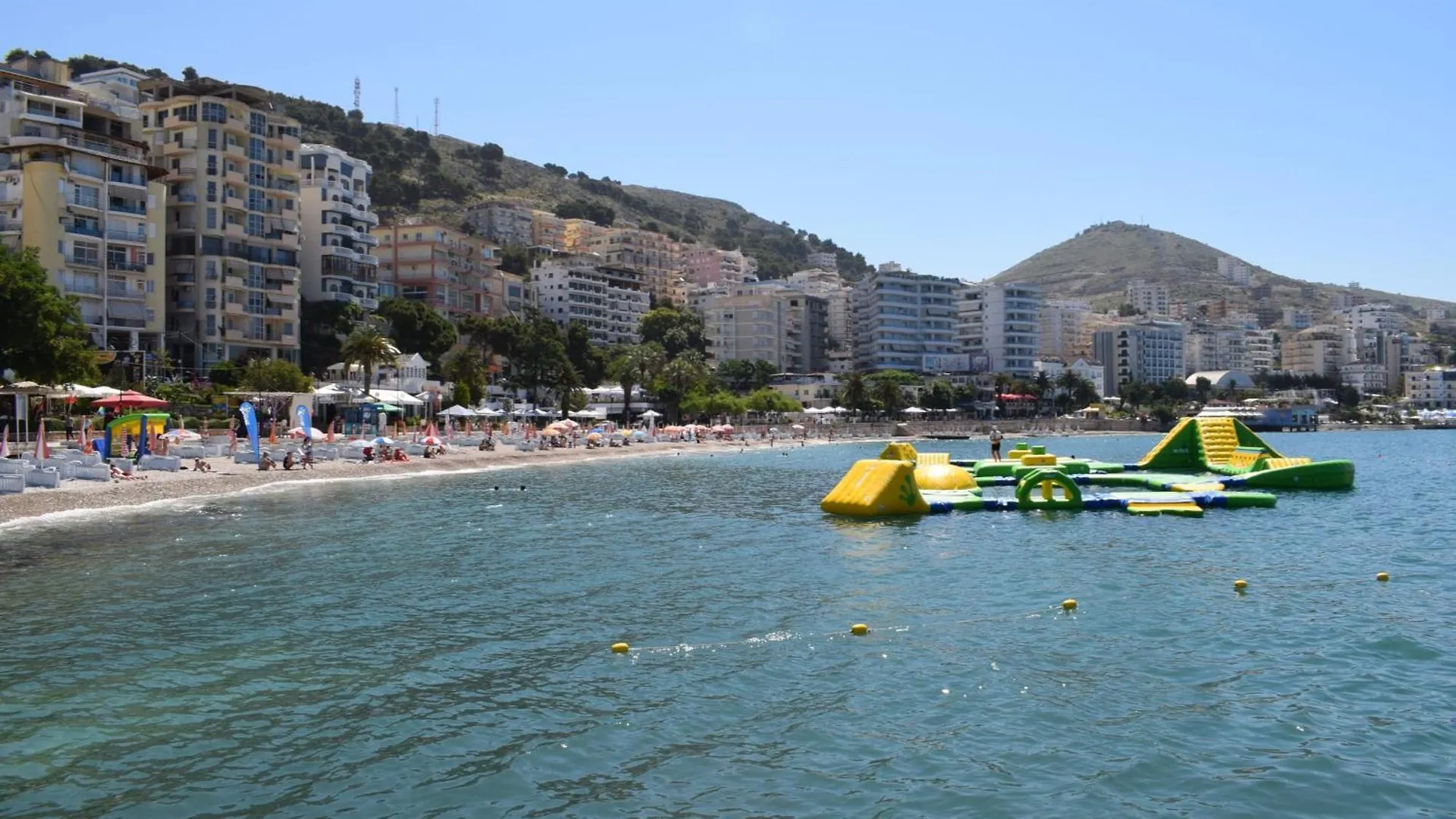 アパート Aleks Apartement Sarandë